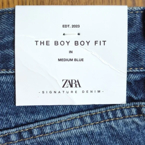 NWT Zara The Boy Boy Fit In Medium Blue Jeans Relaxed Fit Straight Leg Mid Waist